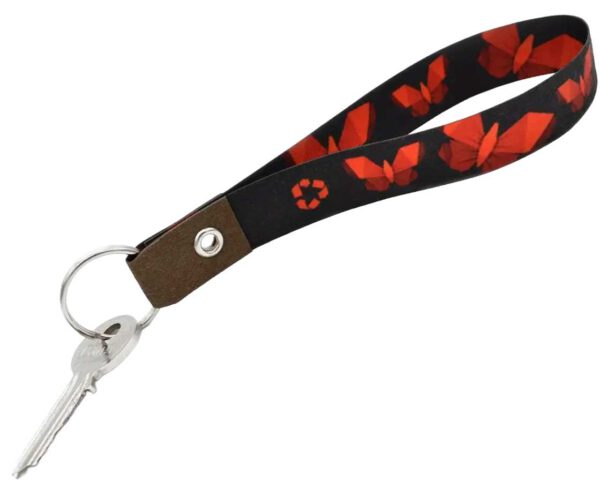 Beidseitig bedrucktes eco-Lanyard aus waschbarem Papier mit hochwertigem Sublimationsmotiv. AMGS Group.
