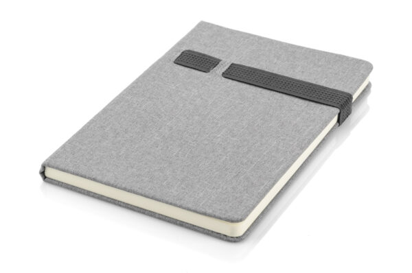 Carnet HOLDI A5 avec couverture effet lin, personnalisable avec logo.